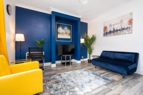 Spacious 3BR Home - Pool Table - Games - Sleeps 9
